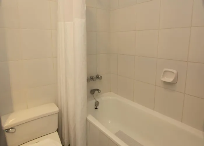 Dm Hotel